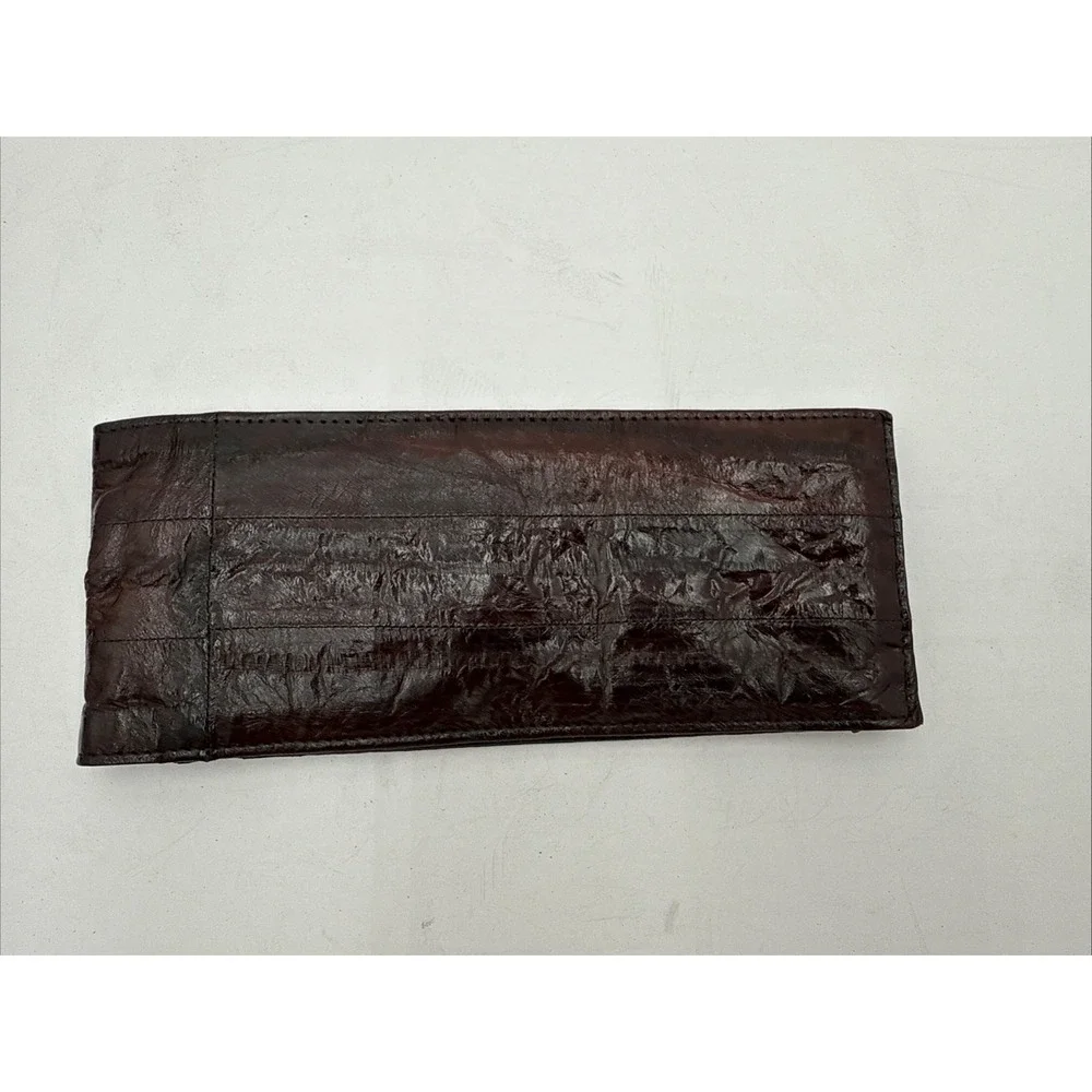 The Unbranded Brand vintage eel